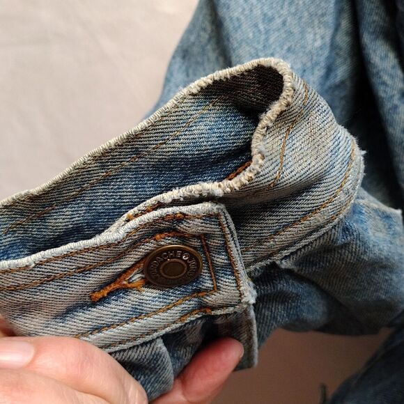 Vintage Jordache jean jacket - Picture 8 of 12